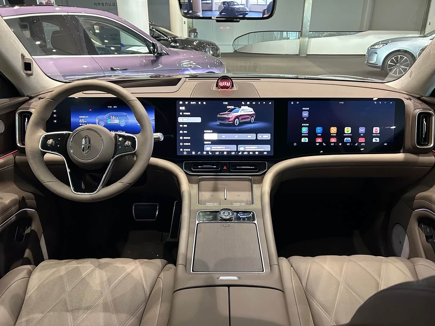 2025 Aito Wenjie AITO M9 Red, 15,000 km, China export – photo 7