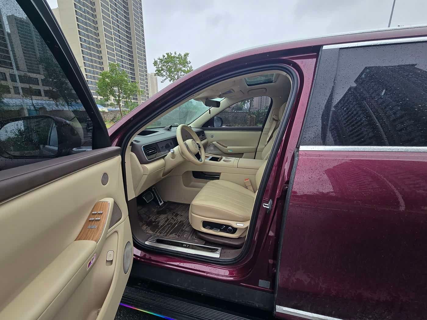 2025 Aito Wenjie AITO M7 Red, 4,000 km, China export – photo 4