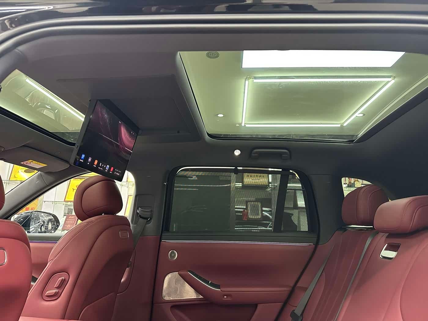 2025 Aito Wenjie AITO M7 Black, 3,700 km, China export – photo 11