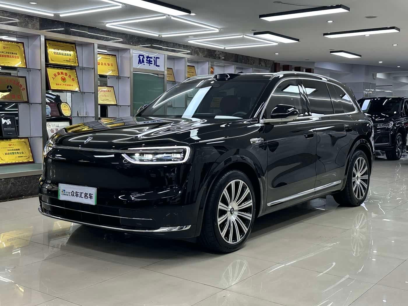 2025 Aito Wenjie AITO M7 Black, 3,700 km, China export – photo 1