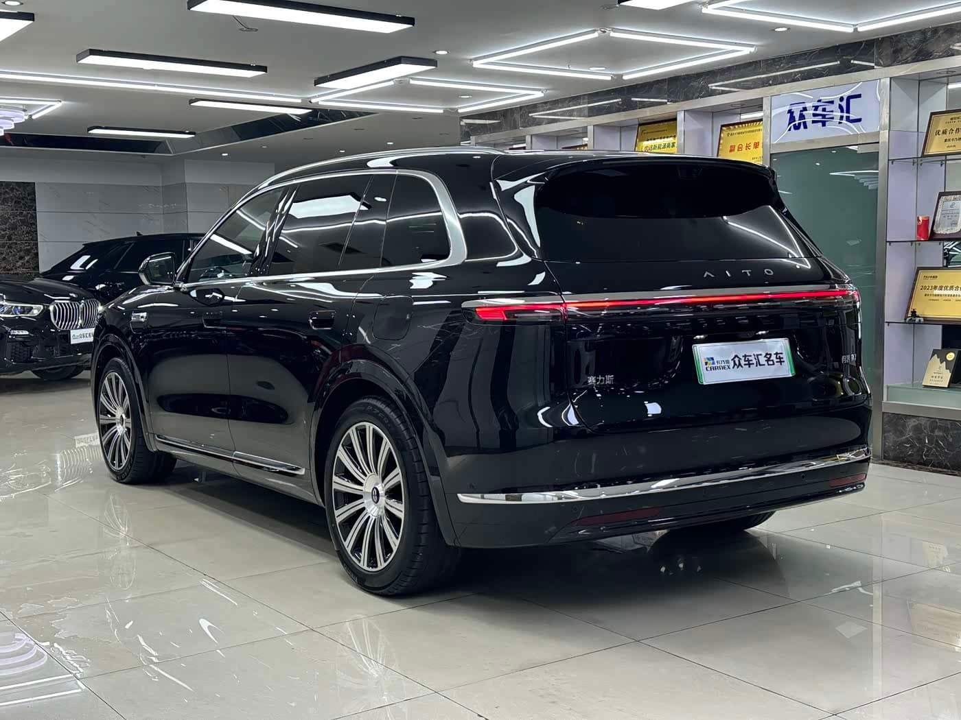 2025 Aito Wenjie AITO M7 Black, 3,700 km, China export – photo 6