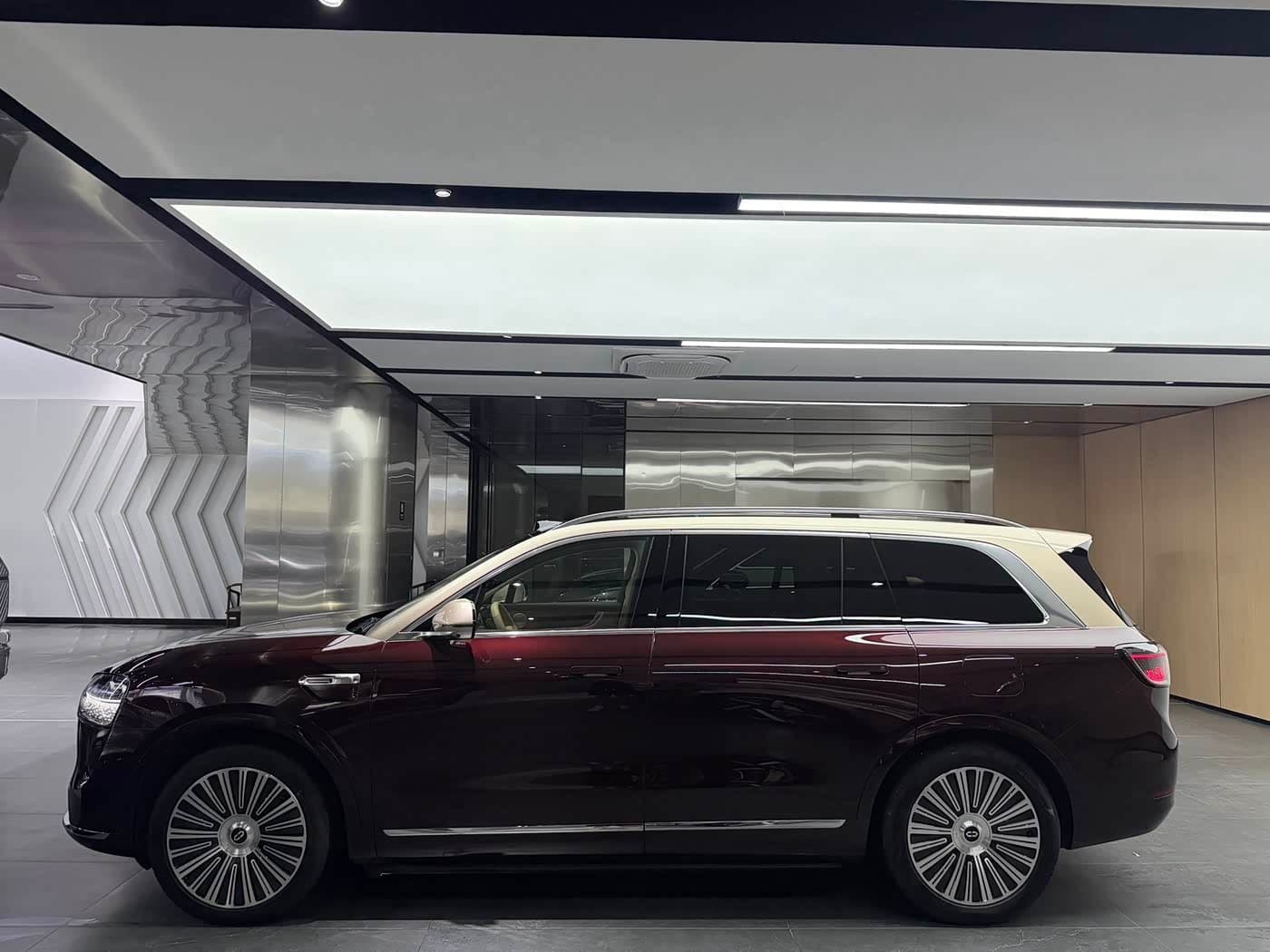 2025 Aito Wenjie AITO M9 Red, 7,000 km, China export – photo 14