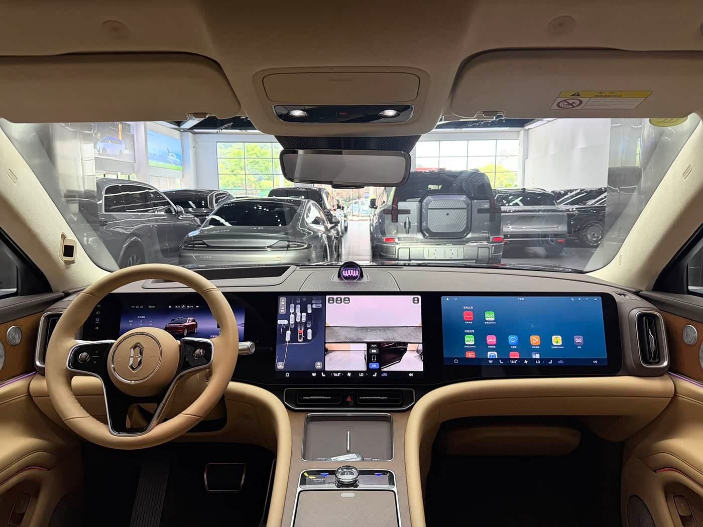 2025 Aito Wenjie AITO M9 Red, 7,000 km, China export – photo 3