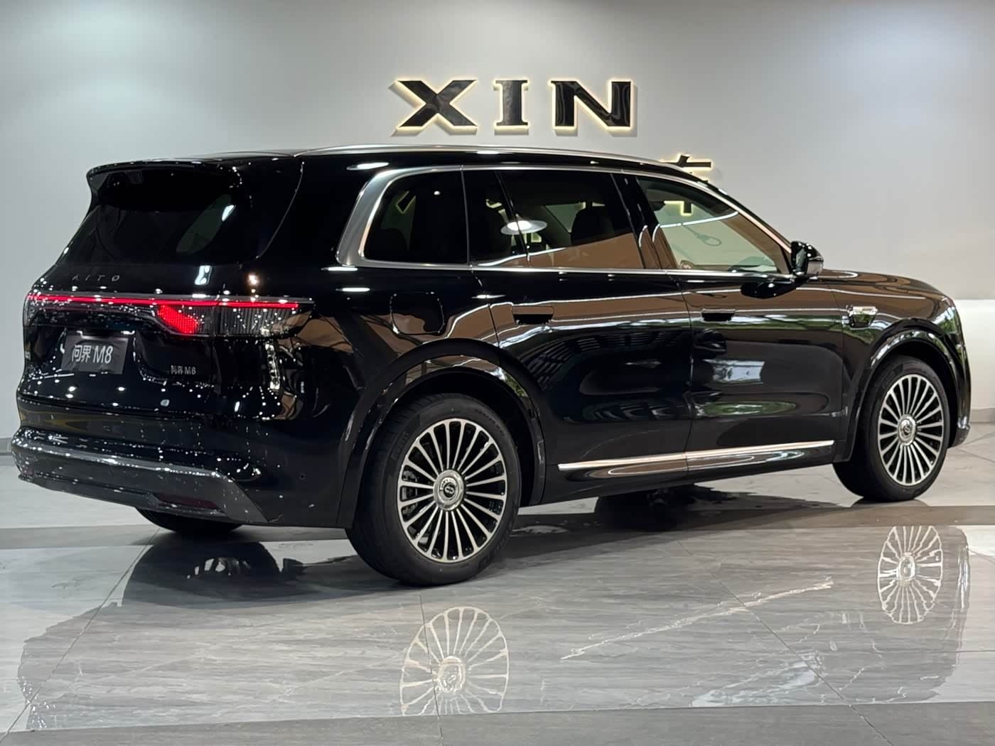 2026 Aito Wenjie AITO M8 Black, 100 km, China export – photo 6
