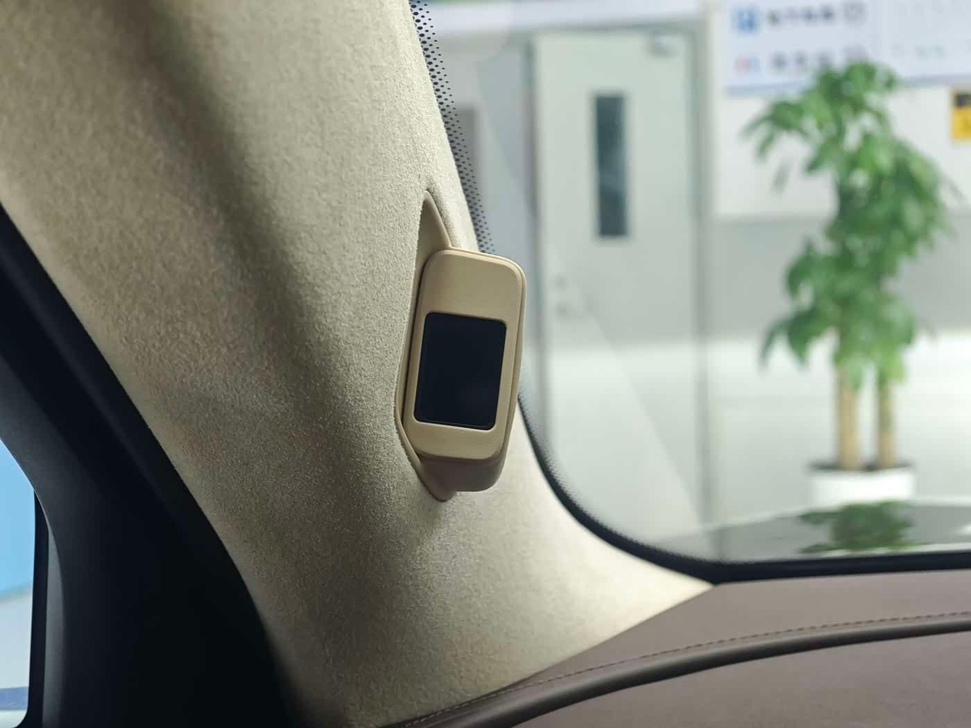 2025 Aito Wenjie AITO M9 Red, 15,000 km, China export – photo 18