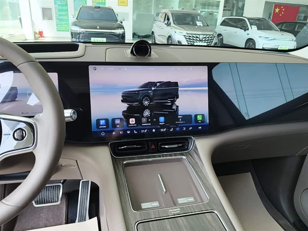 2025 Aito Wenjie AITO M8 Blue, 5,300 km, China export – photo 13