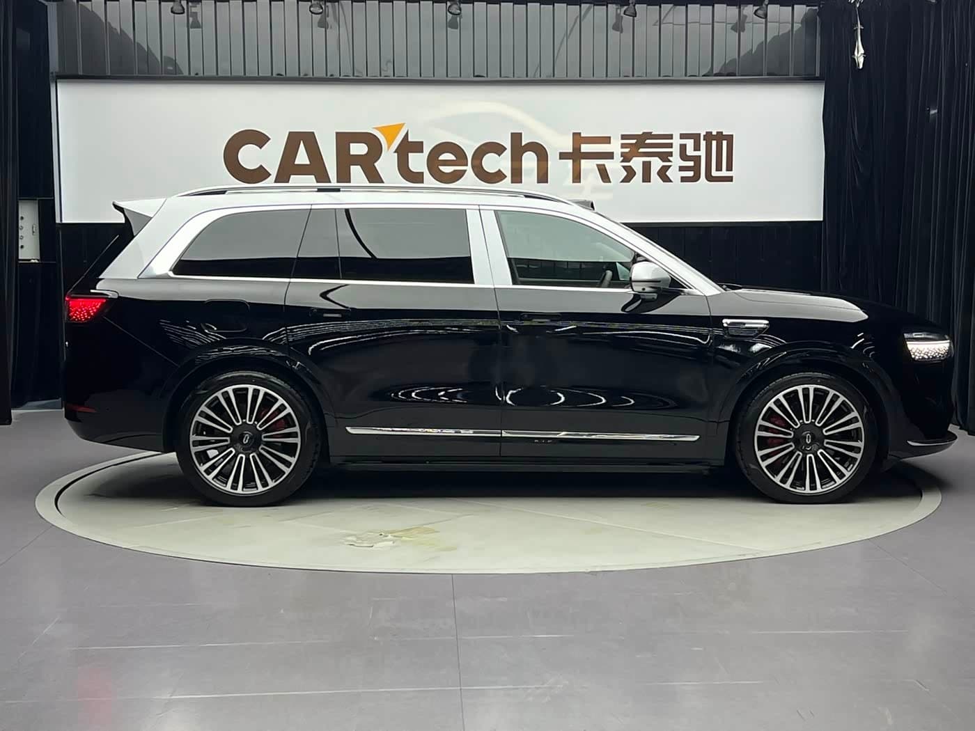 2025 Aito Wenjie AITO M9 Black, 7,000 km, China export – photo 9
