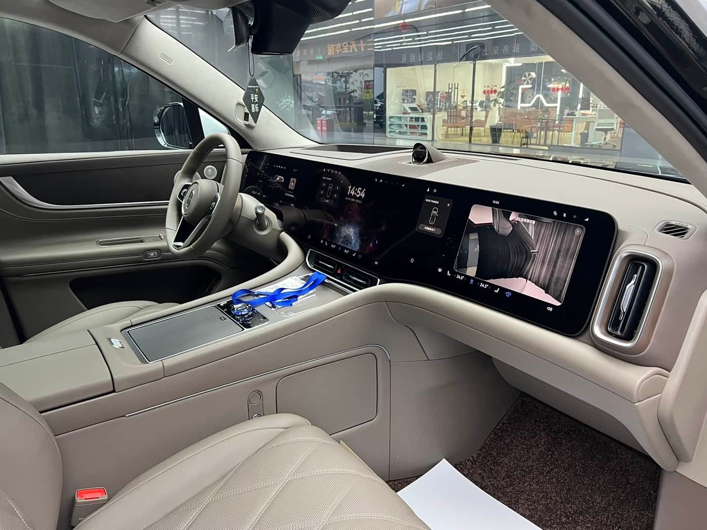 2025 Aito Wenjie AITO M9 Black, 7,000 km, China export – photo 20