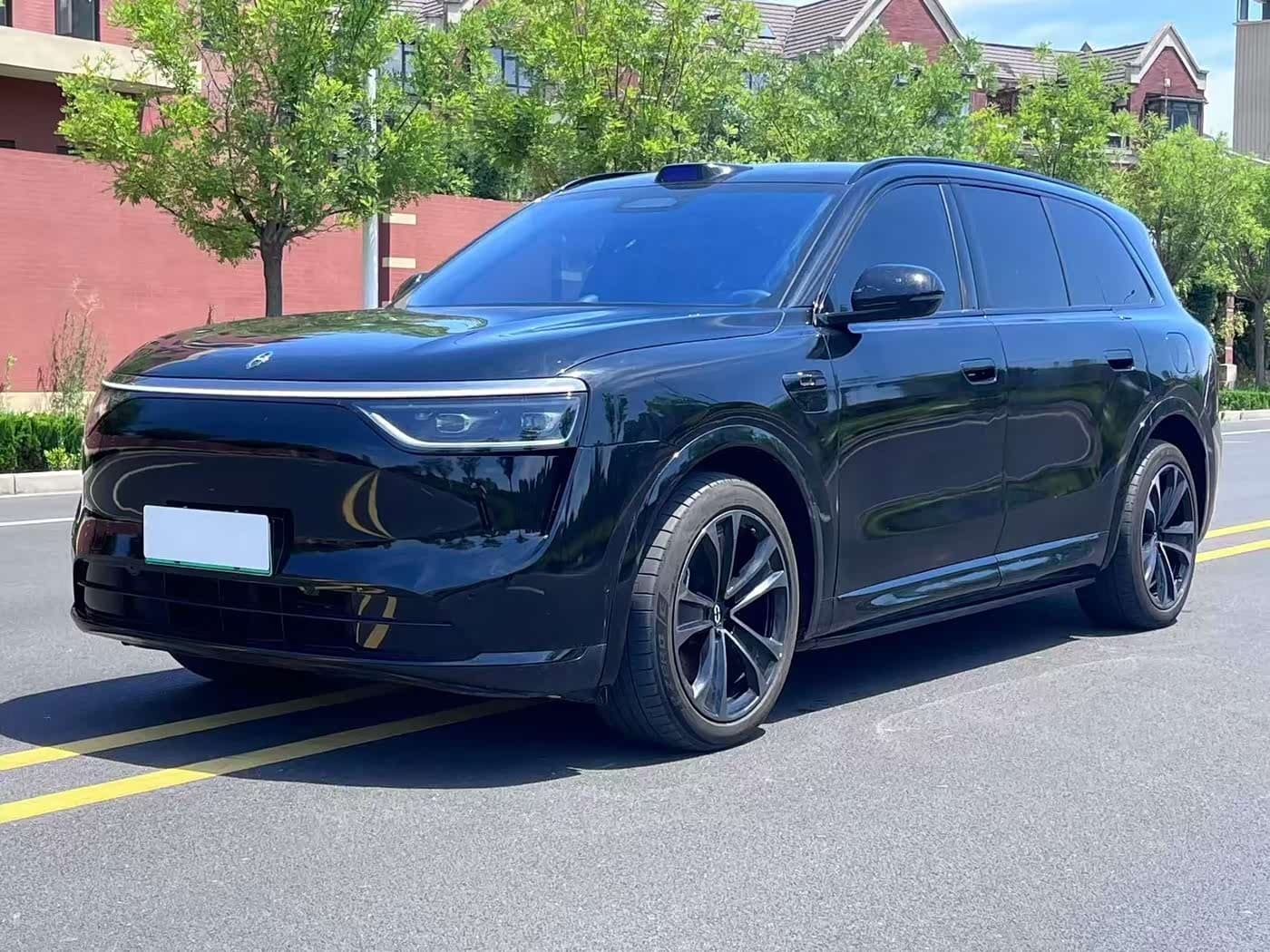 2025 Aito Wenjie AITO M8 Black, 30,000 km, China export – photo 1