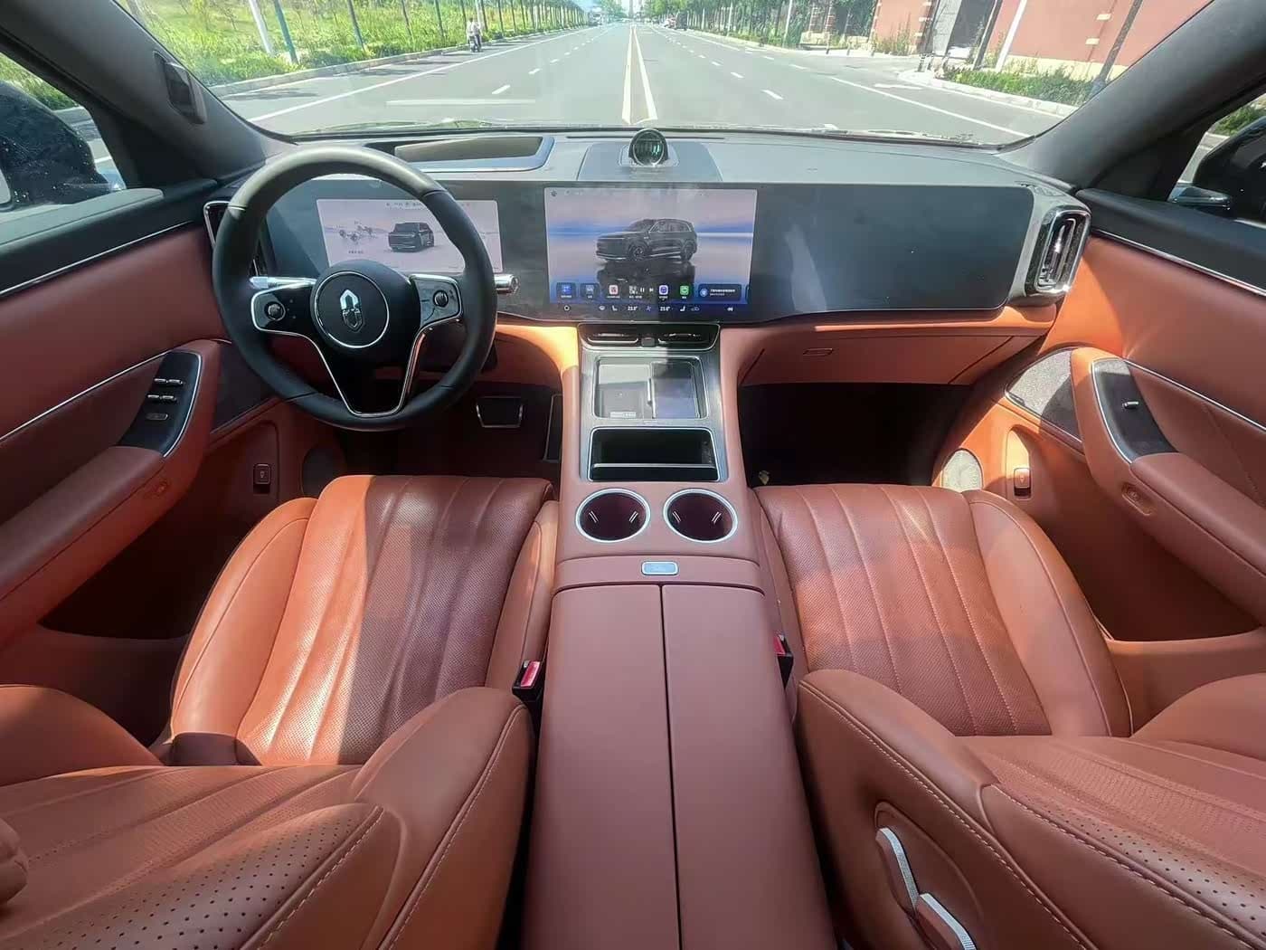 2025 Aito Wenjie AITO M8 Black, 30,000 km, China export – photo 4