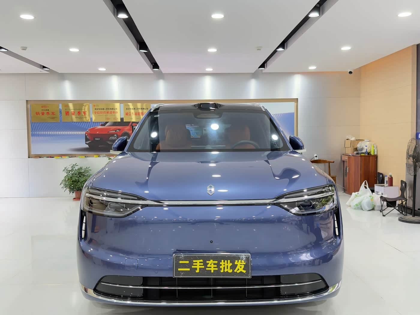 2025 Aito Wenjie AITO M7 Blue, 20,000 km, China export – photo 2
