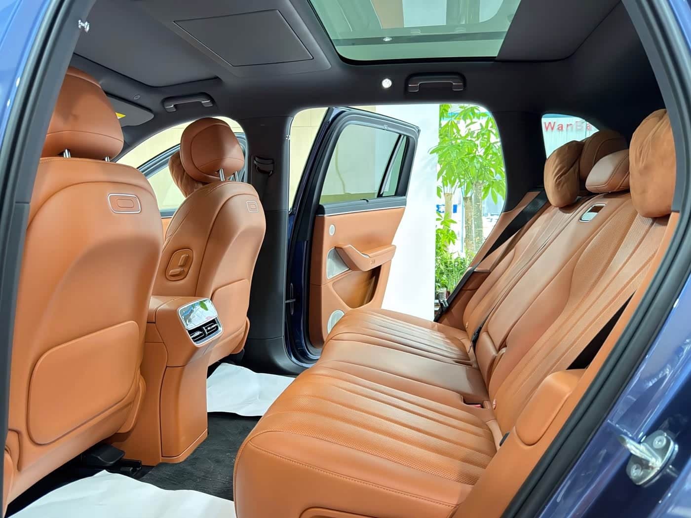 2025 Aito Wenjie AITO M7 Blue, 20,000 km, China export – photo 6