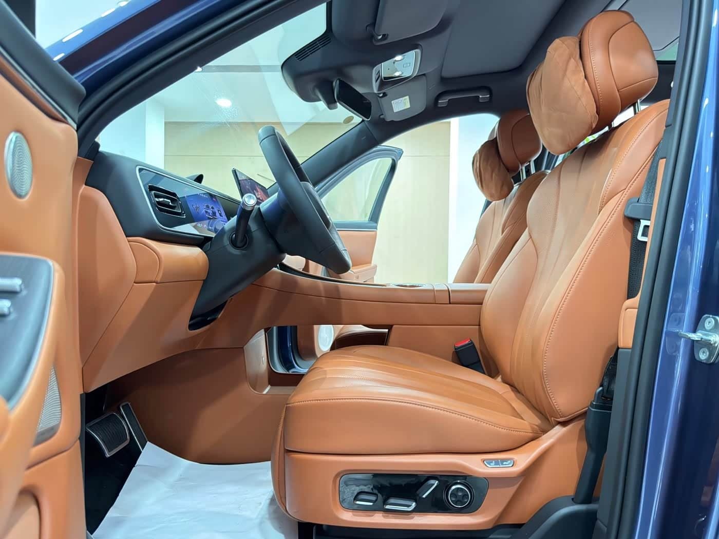 2025 Aito Wenjie AITO M7 Blue, 20,000 km, China export – photo 10