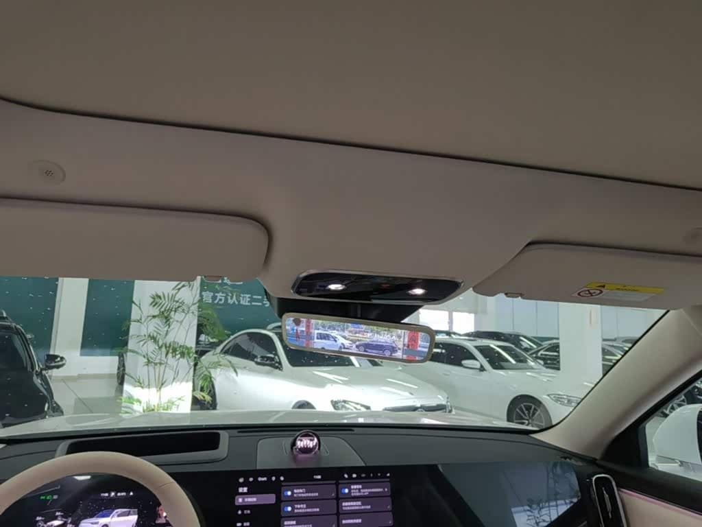 2025 Aito Wenjie AITO M8 White, 8,900 km, China export – photo 18