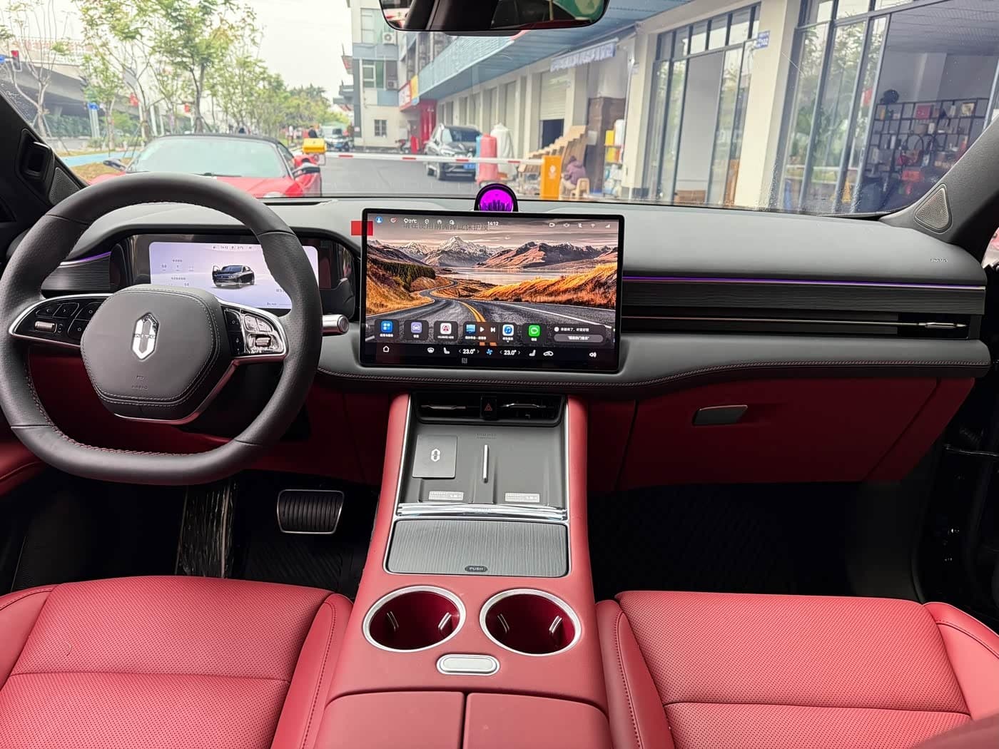 2025 Aito Wenjie AITO M5 Black, 6,000 km, China export – photo 5