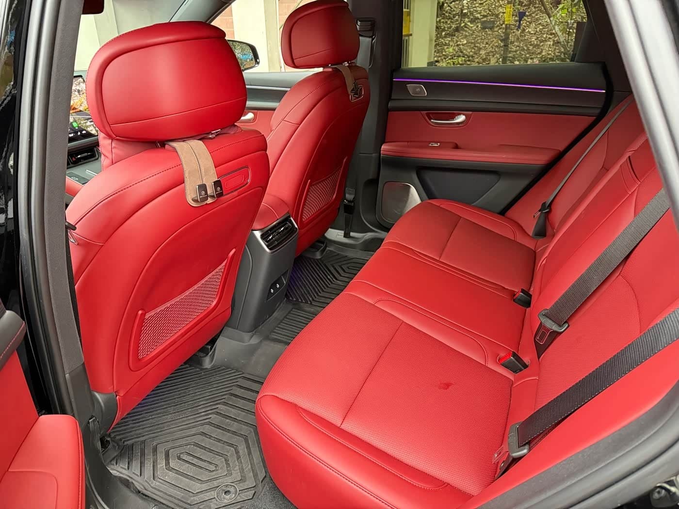 2025 Aito Wenjie AITO M5 Black, 6,000 km, China export – photo 9