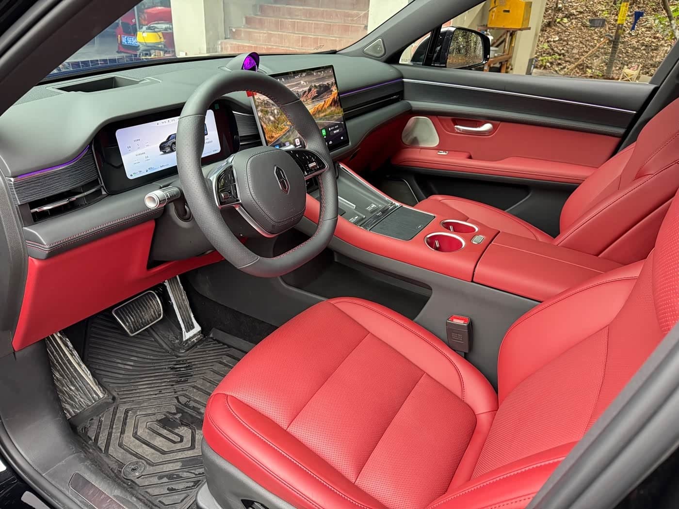 2025 Aito Wenjie AITO M5 Black, 6,000 km, China export – photo 7
