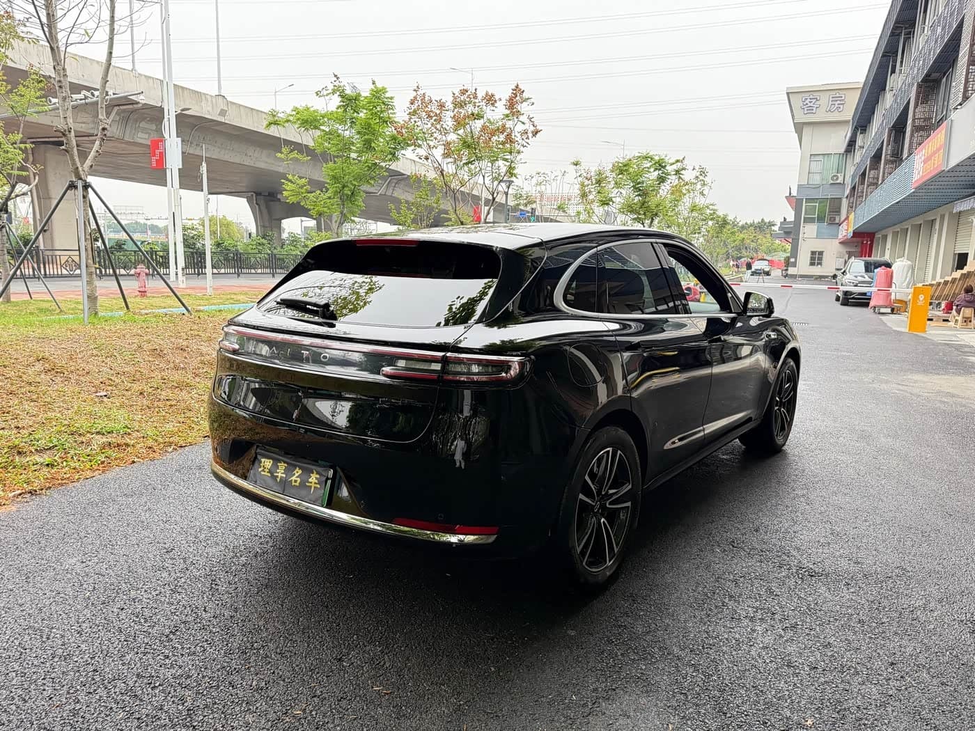 2025 Aito Wenjie AITO M5 Black, 6,000 km, China export – photo 3