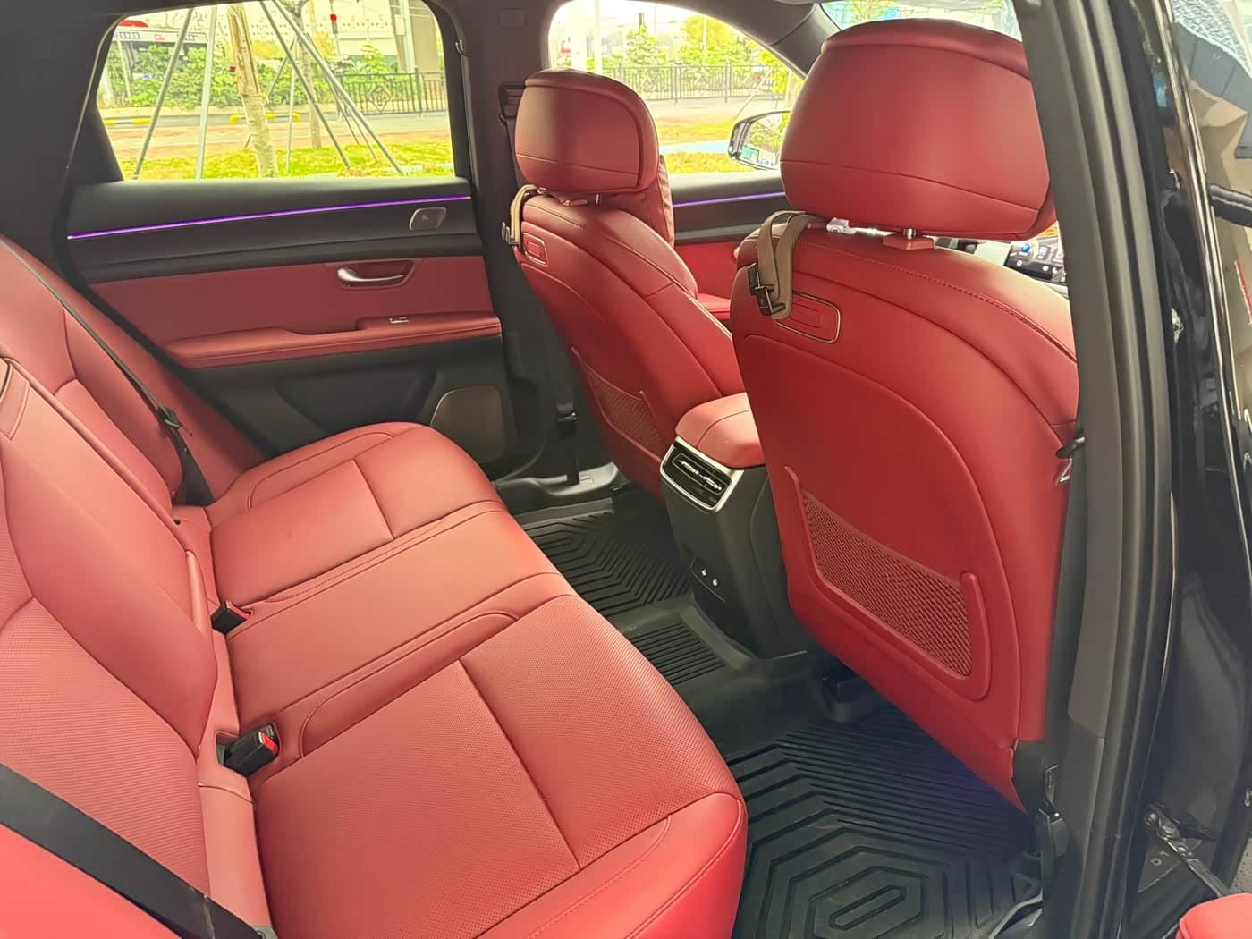 2025 Aito Wenjie AITO M5 Black, 6,000 km, China export – photo 8
