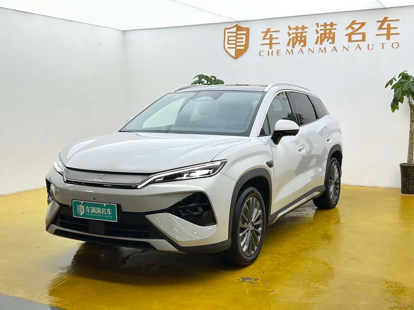 2026 BYD Song Ultra White, 1,000 km, China export – photo 1