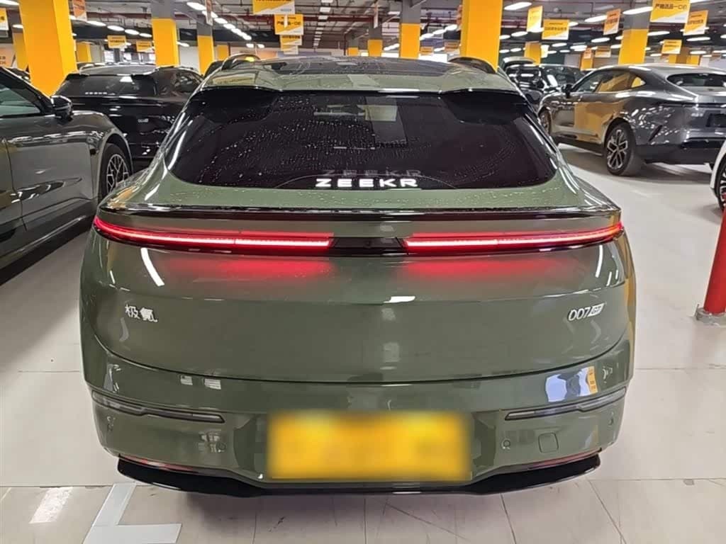 2025 Zeekr 007GT Green, 10,800 km, China export – photo 6