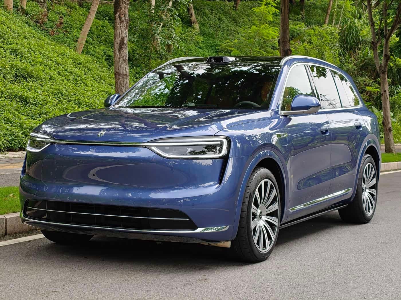 2025 Aito Wenjie AITO M7 Blue, 7,000 km, China export – photo 1