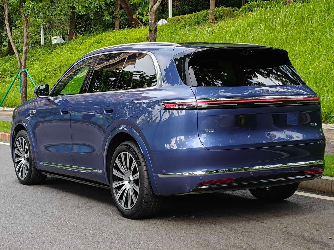 2025 Aito Wenjie AITO M7 Blue, 7,000 km, China export – photo 6