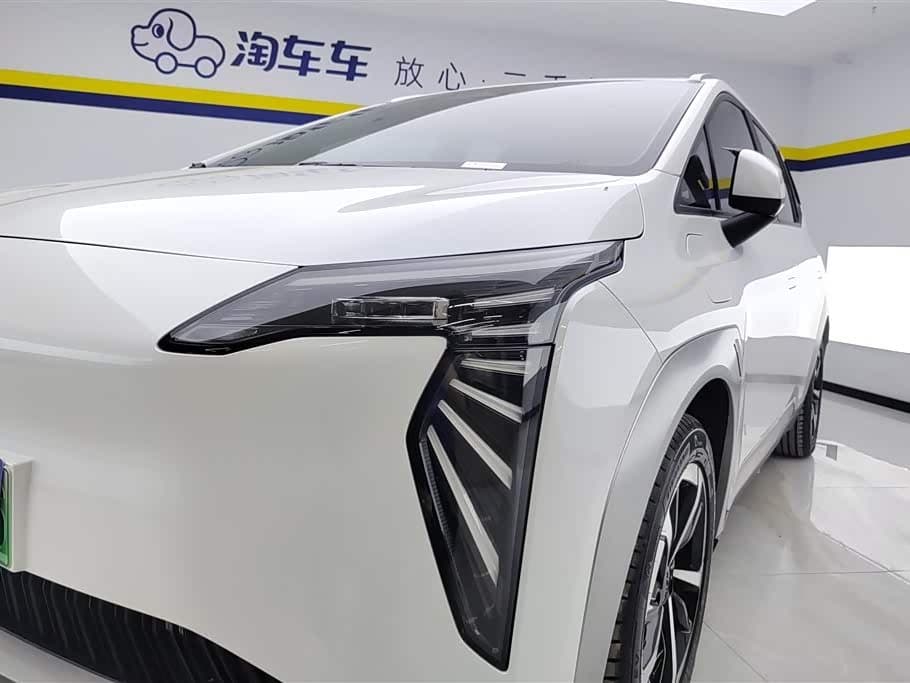 2025 Aion Y White, 12,200 km, China export – photo 5