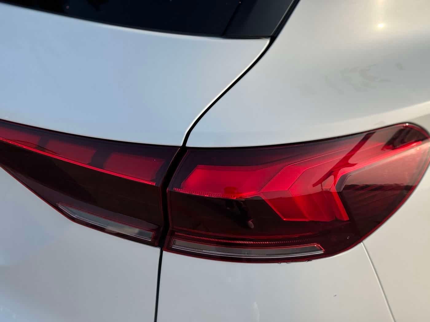 2025 Audi Q6L e-tron White, 38,000 km, China export – photo 16