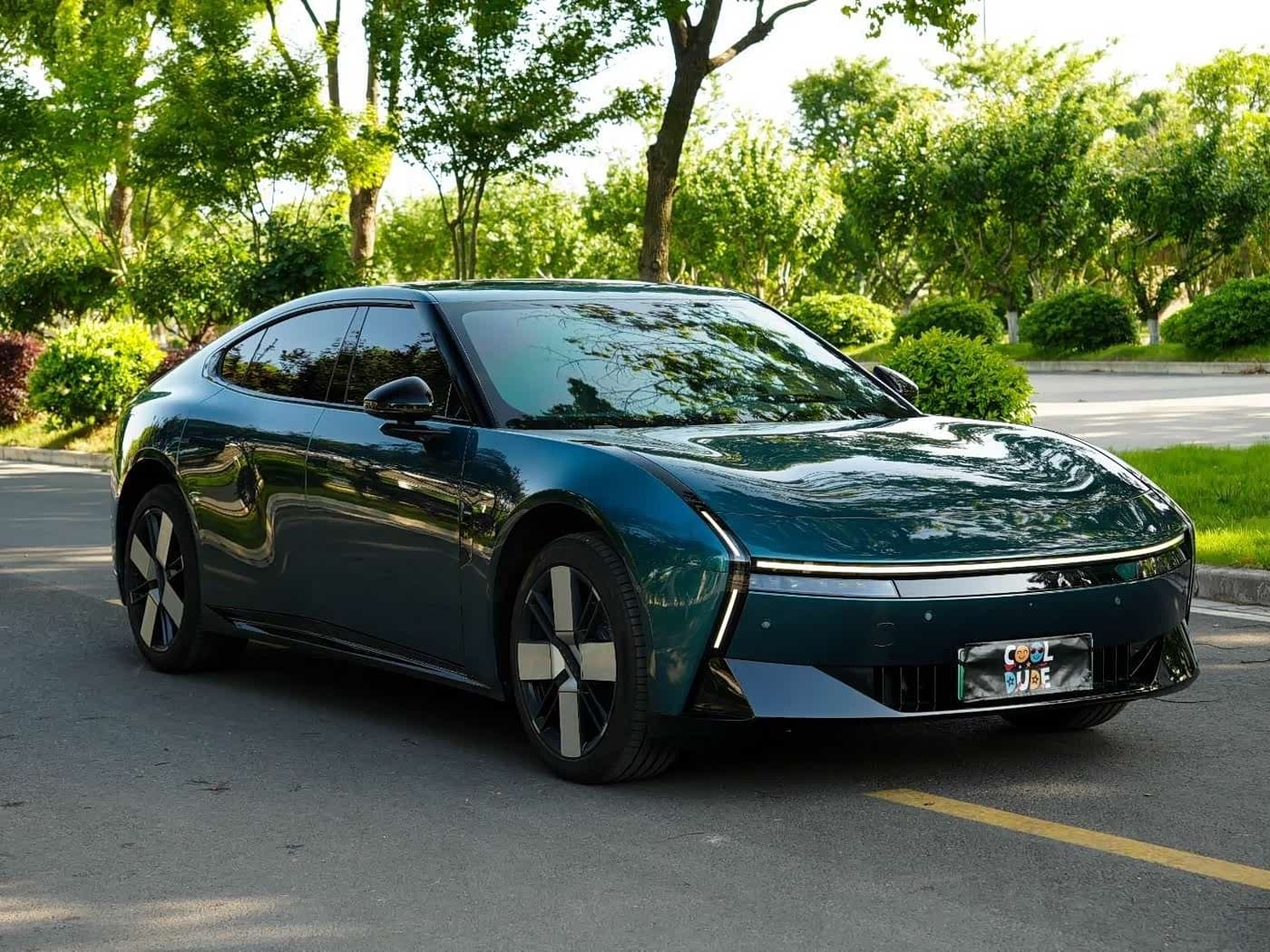 2025 XPeng P7 Green, 16,000 km, China export – photo 4