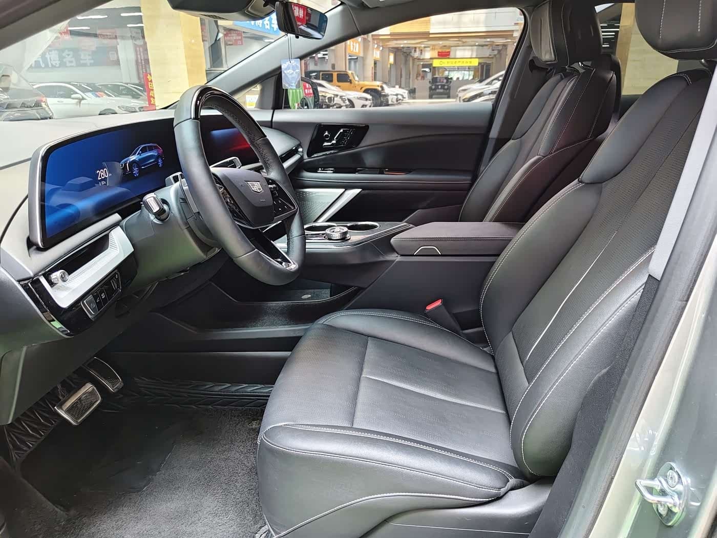 2024 Cadillac IQ Ao Ge Silver Gray, 30,000 km, China export – photo 16