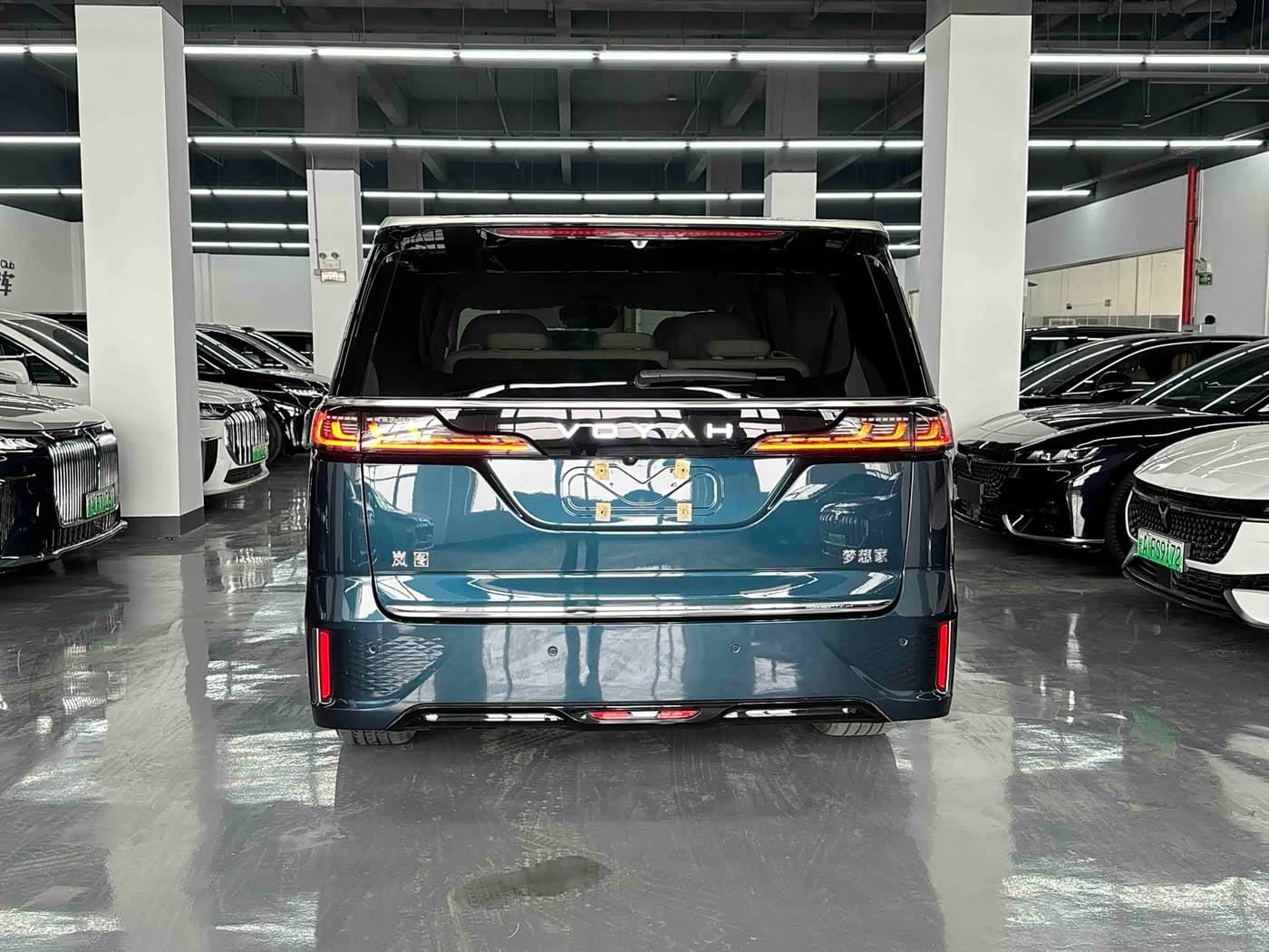 2024 Voyah Auto Voyah Dreamer Silver Gray, 36,000 km, China export – photo 5
