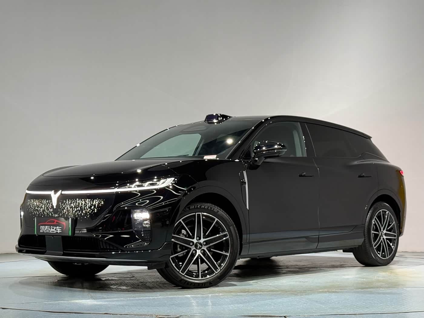 2025 Voyah Auto Voyah Zhiyin Black, 6,000 km, China export – photo 1