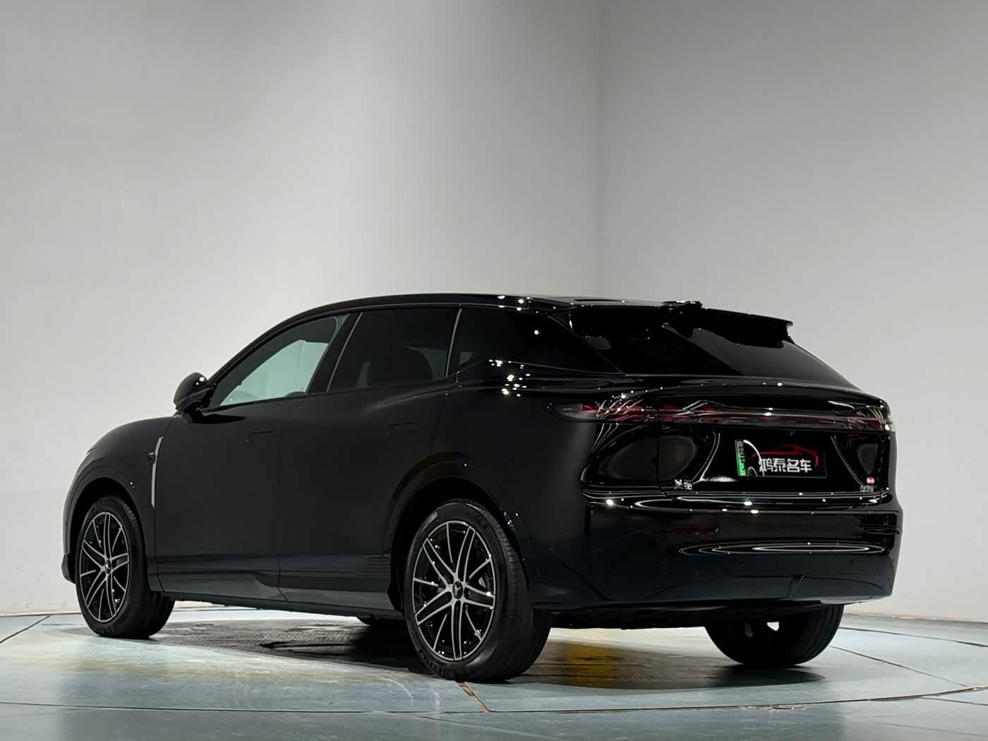 2025 Voyah Auto Voyah Zhiyin Black, 6,000 km, China export – photo 20