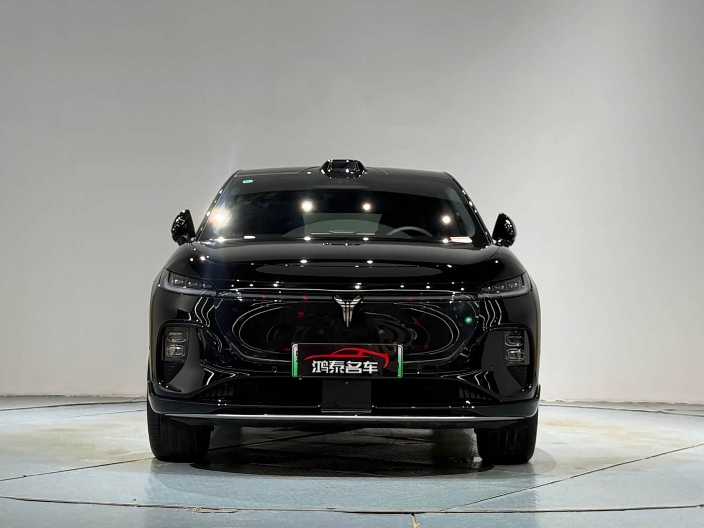 2025 Voyah Auto Voyah Zhiyin Black, 6,000 km, China export – photo 3