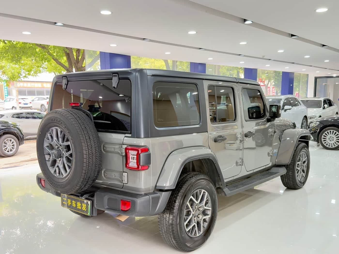 2021 Jeep Wrangler 4xe Zilvergrijs, 80,000 km, China export – photo 7