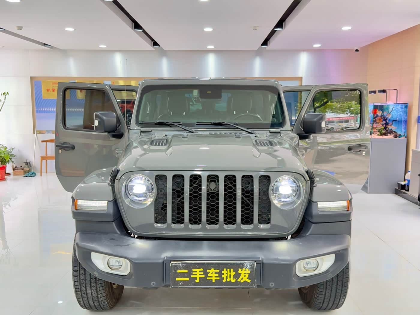 2021 Jeep Wrangler 4xe Zilvergrijs, 80,000 km, China export – photo 16