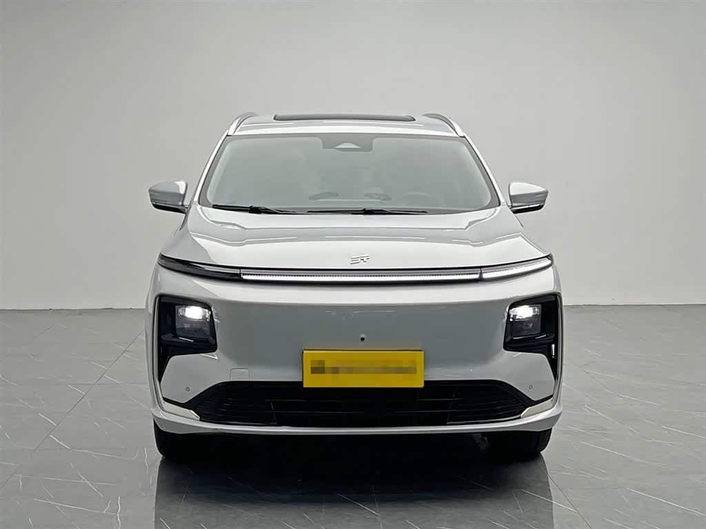 2025 Jetour Shanhai L9 Silbergrau, 9,500 km, China export – photo 2