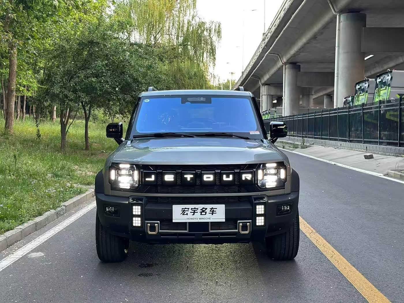 2025 Jetour Shanhai T2 Silbergrau, 100 km, China export – photo 2
