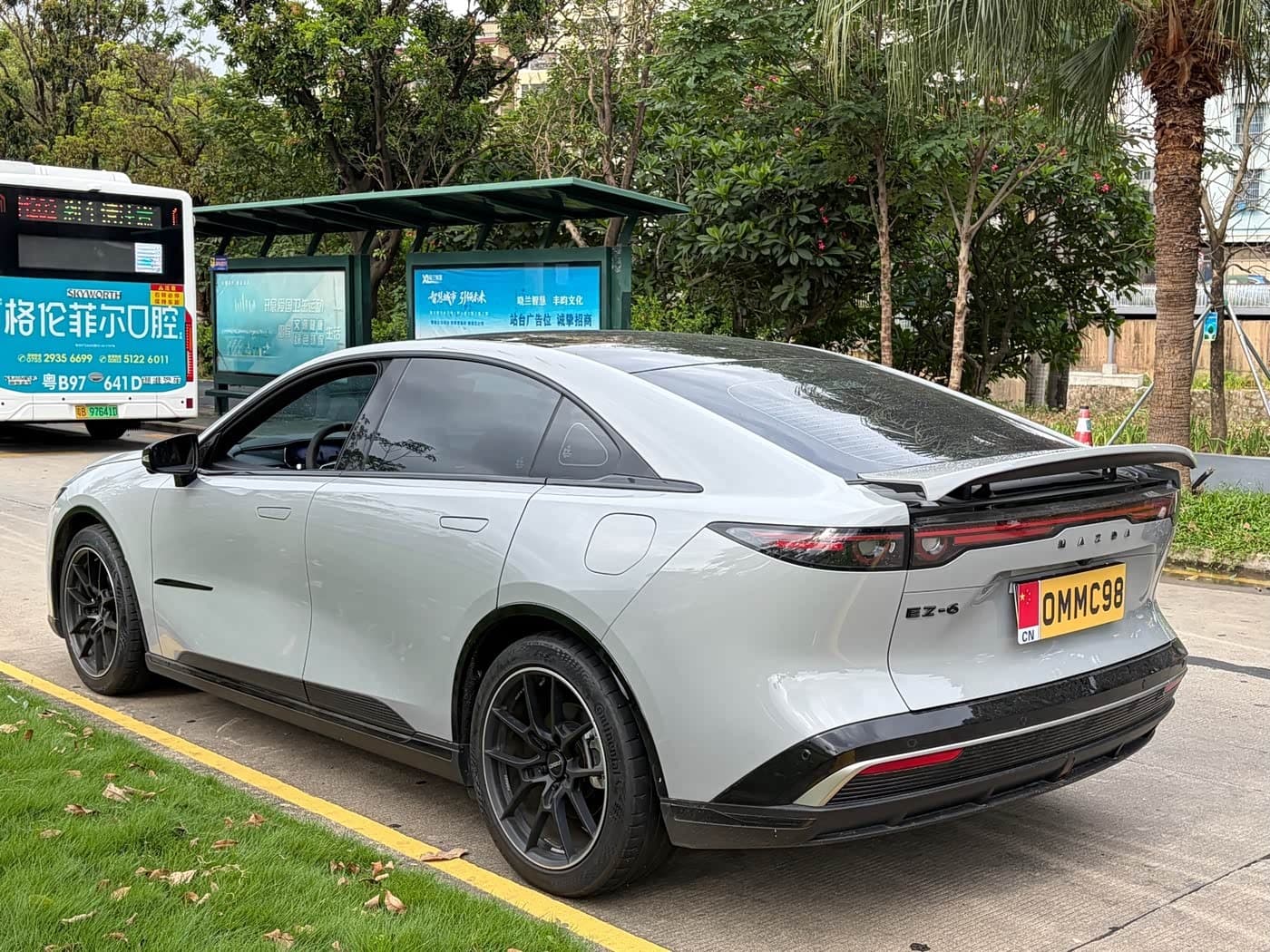 2024 Mazda EZ-6 Silbergrau, 29,000 km, China export – photo 6