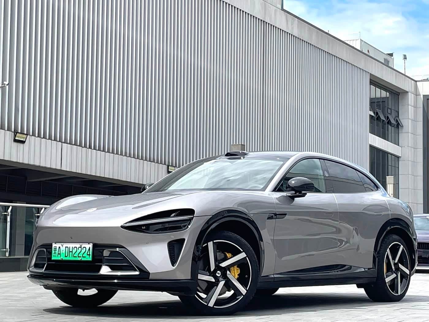 2025 Xiaomi Auto Xiaomi YU7 Gris Plata, 10,000 km, China export – photo 1