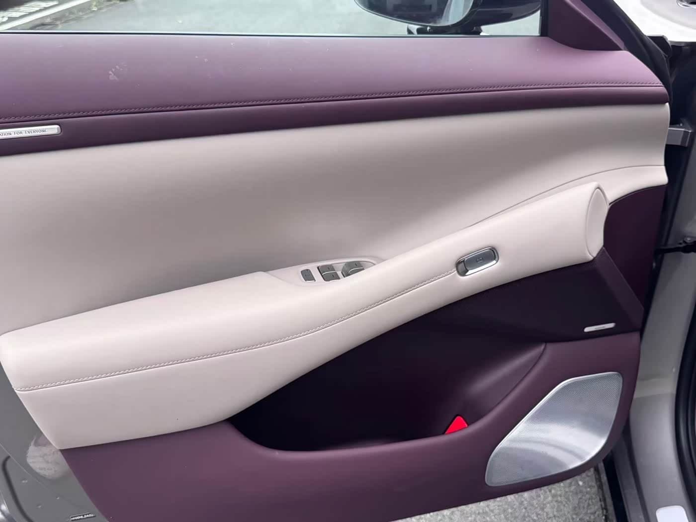 2025 Xiaomi Auto Xiaomi YU7 رمادي فضي, 5,000 km, China export – photo 18