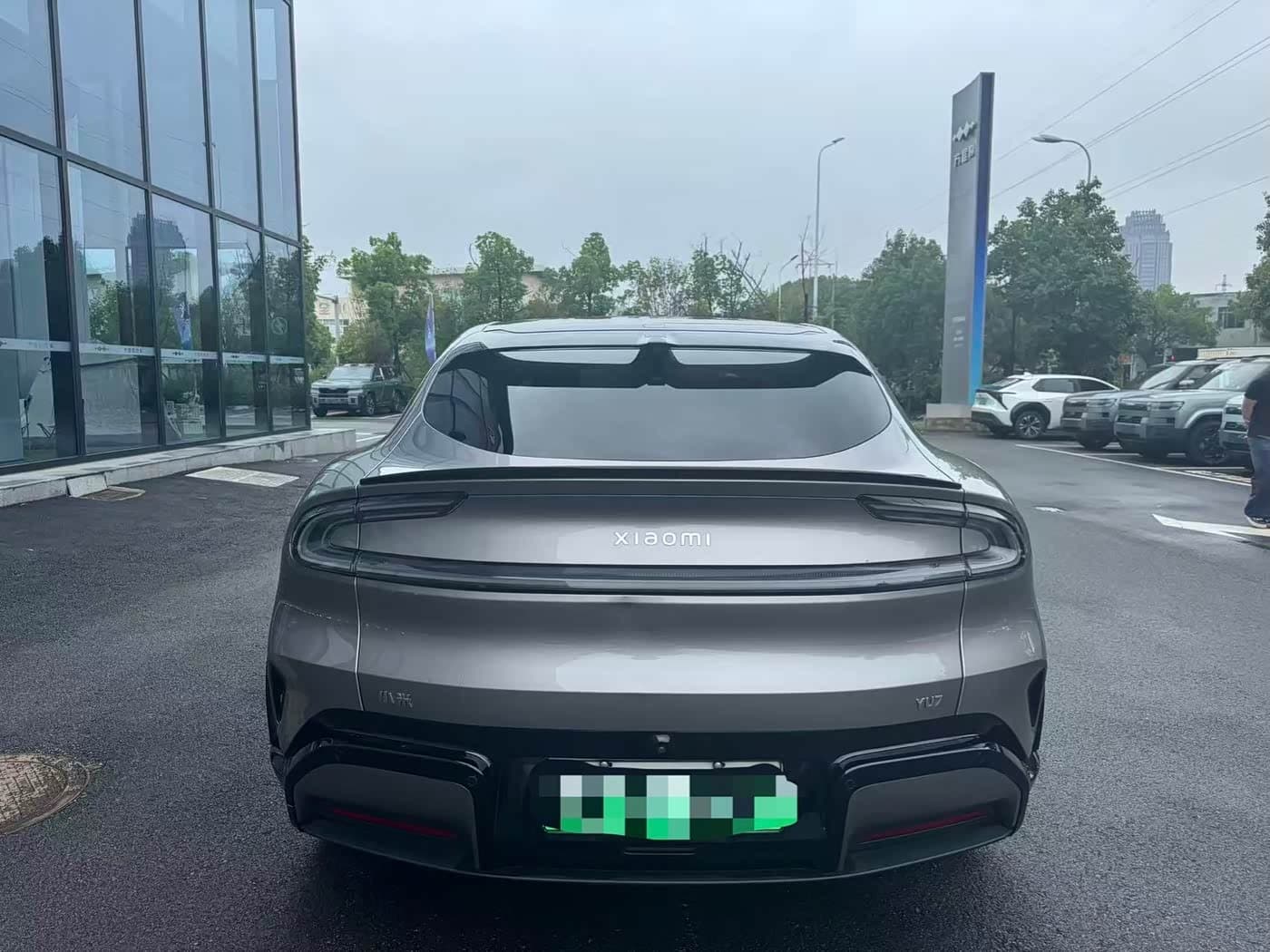 2025 Xiaomi Auto Xiaomi YU7 رمادي فضي, 18,000 km, China export – photo 16
