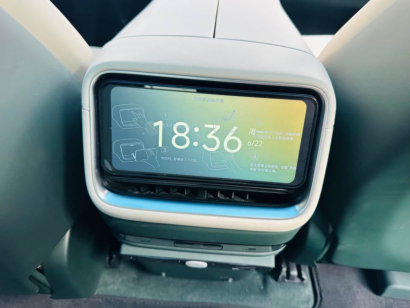 2025 Xiaomi Auto Xiaomi YU7 Gris Plata, 9,000 km, China export – photo 11