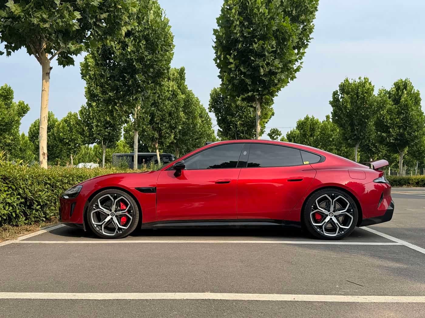 2026 Xiaomi Auto Xiaomi SU7 Red, 2,300 km, China export – photo 7