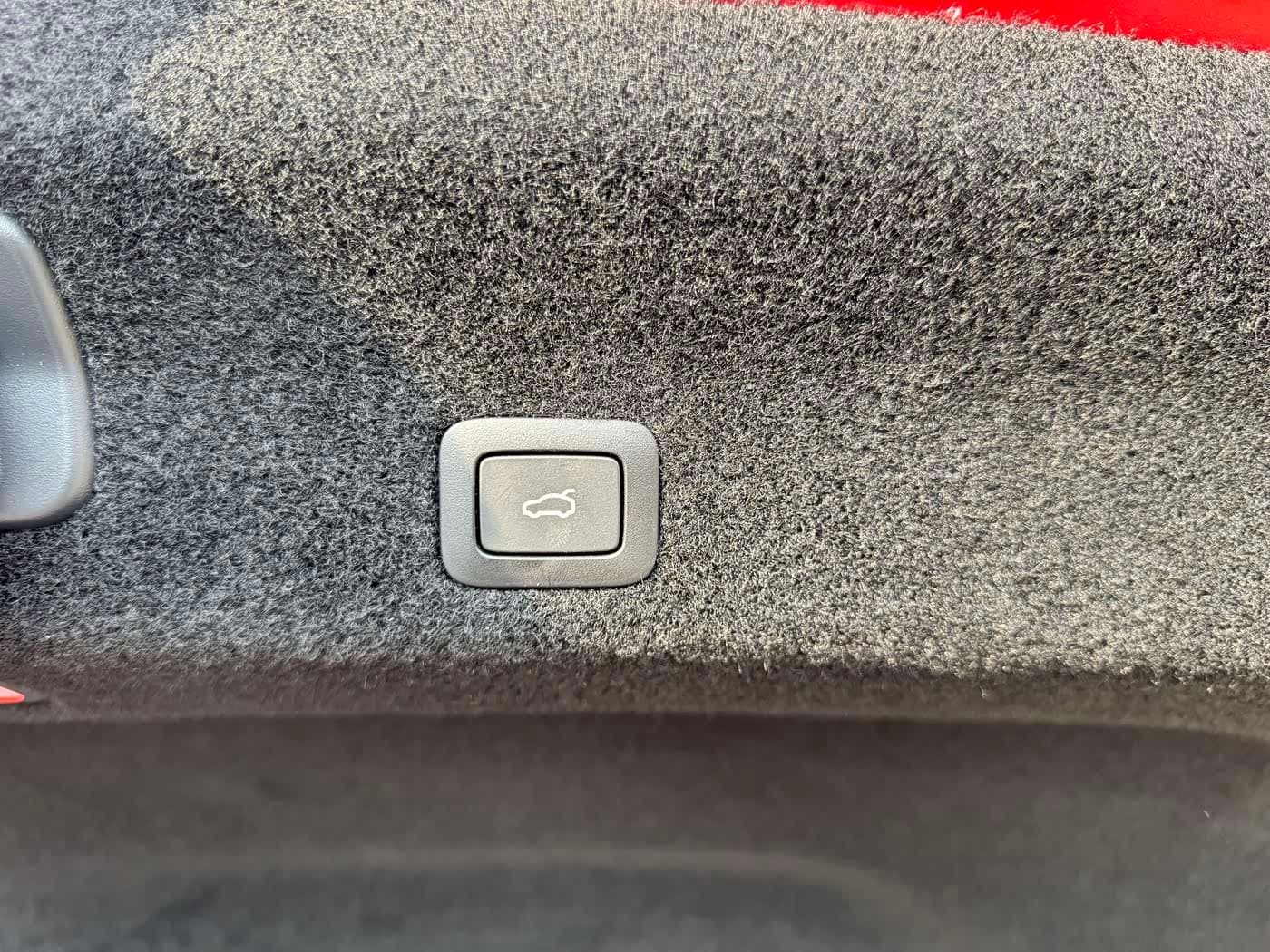 2026 Xiaomi Auto Xiaomi SU7 Red, 2,300 km, China export – photo 20