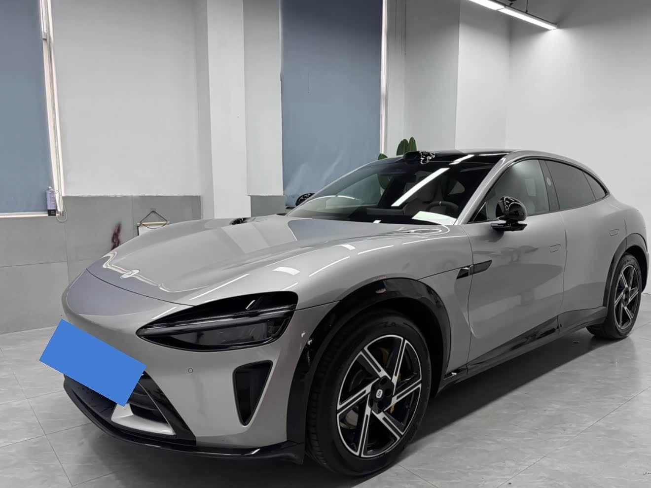 2025 Xiaomi Auto Xiaomi YU7 رمادي فضي, 10,000 km, China export – photo 1