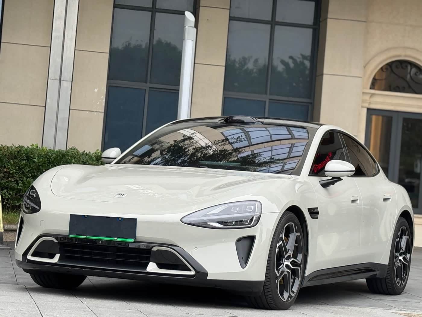 2024 Xiaomi Auto Xiaomi SU7 Silbergrau, 18,000 km, China export – photo 1