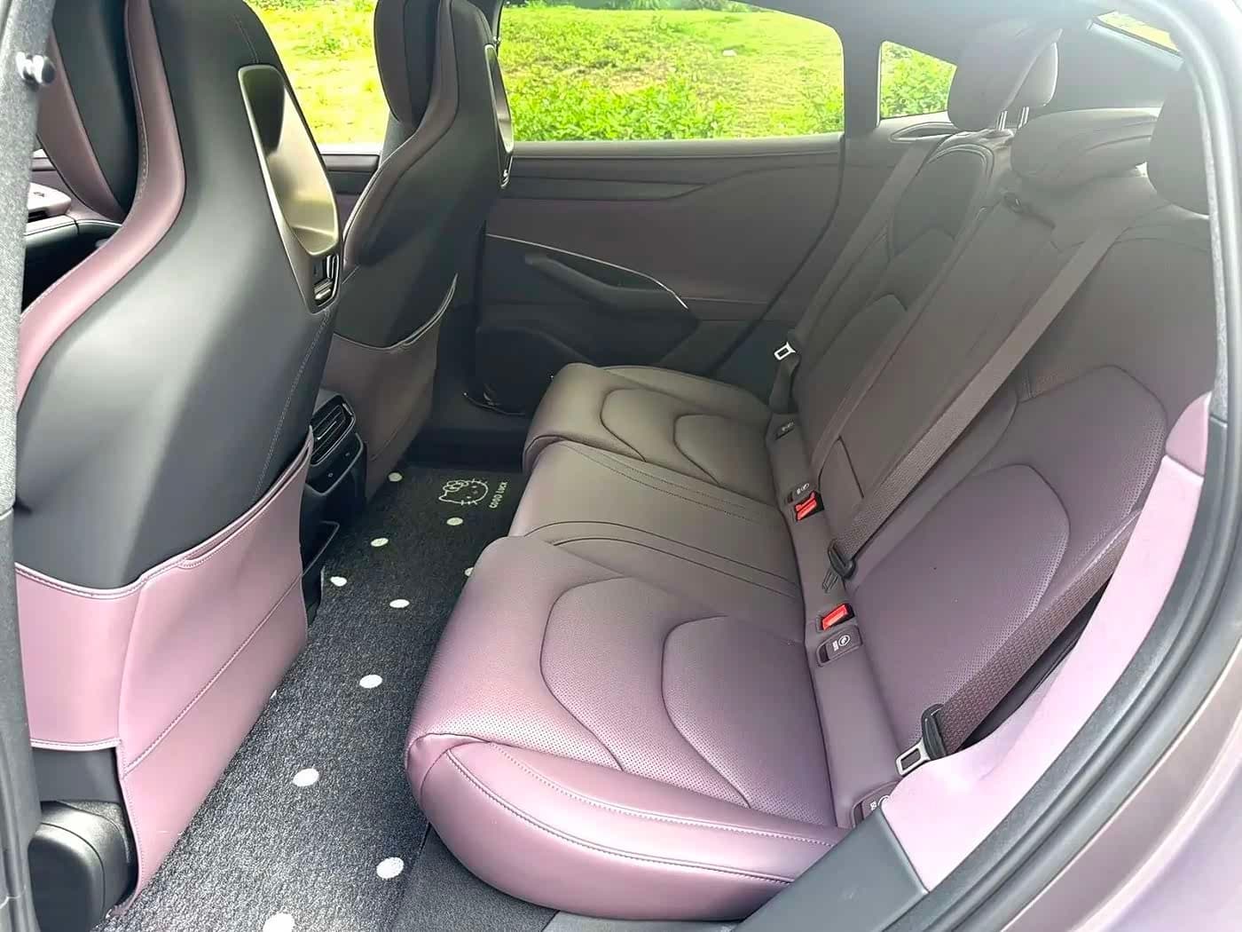 2024 Xiaomi Auto Xiaomi SU7 Red, 6,000 km, China export – photo 5