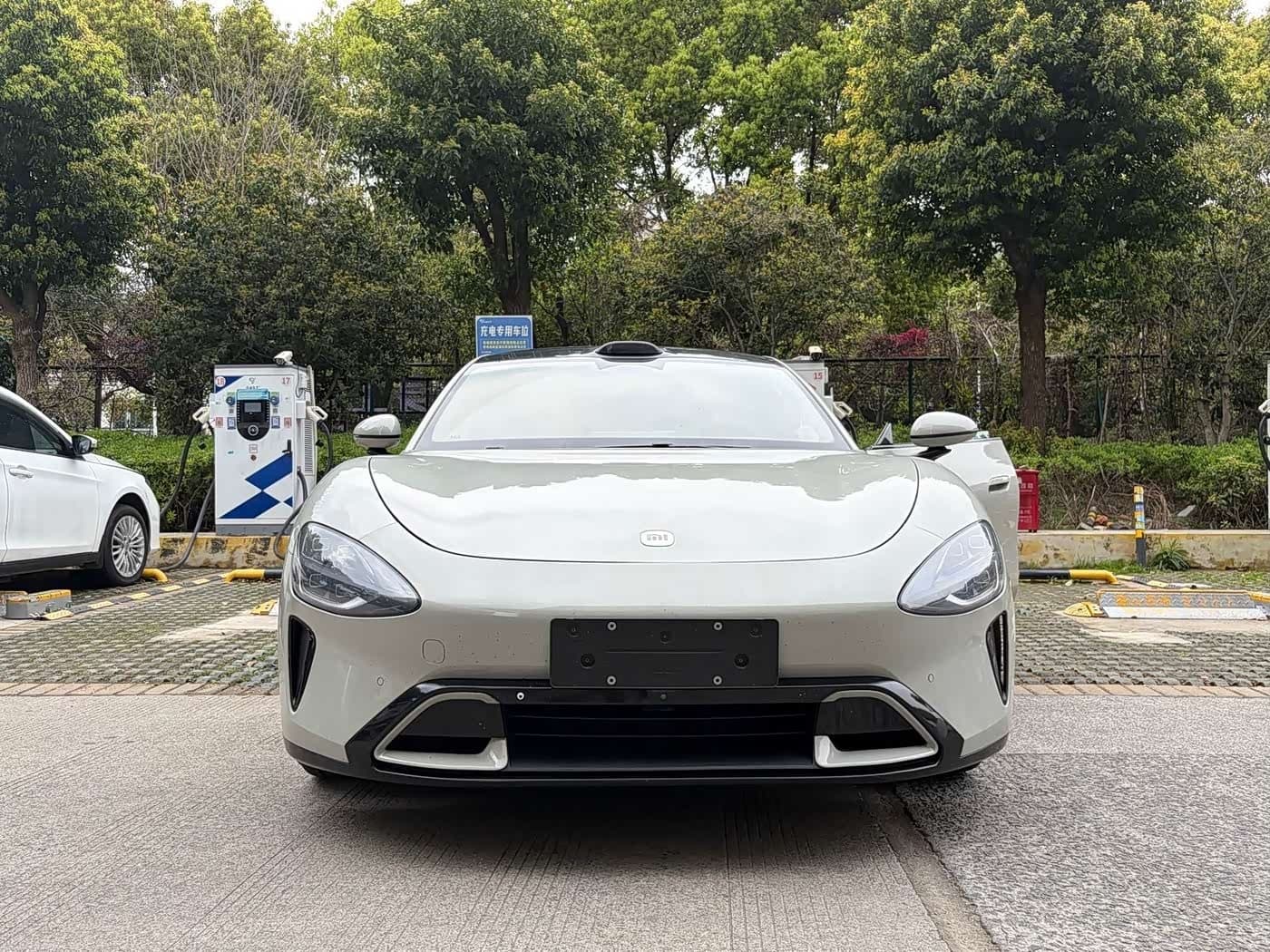 2024 Xiaomi Auto Xiaomi SU7 Silbergrau, 20,000 km, China export – photo 2